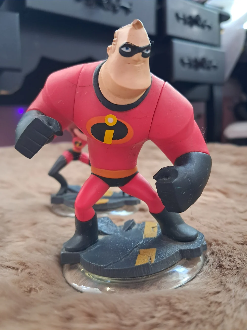 Mr. Incredible & Elastigirl Disney Infinity Playable Character Set
